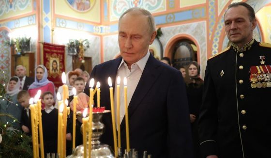 Путин поздравил православных с праздником Рождества Христова