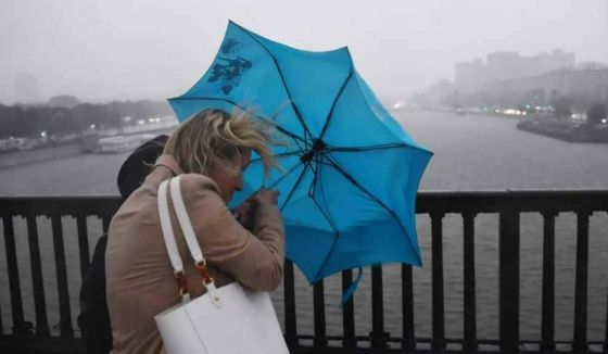 Москвичам спрогнозировали холодные майские праздники