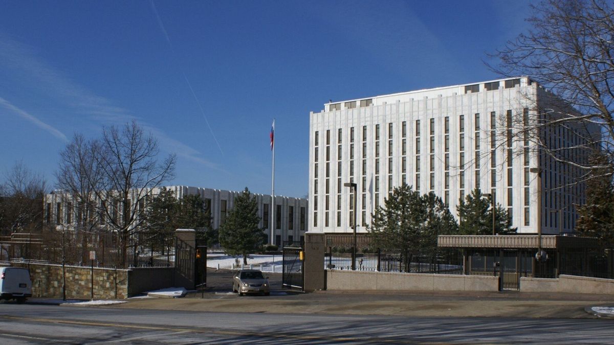 Посольство РФ потребовало от США прекратить выступать против российских СМИ