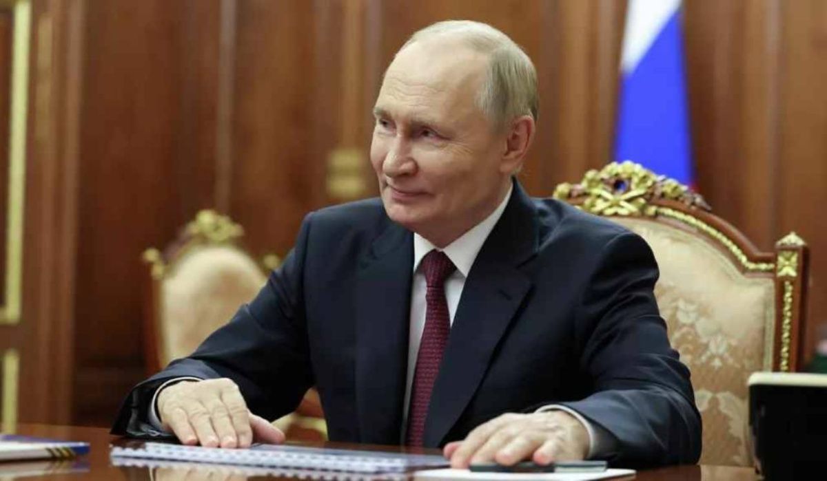 Путин поручил обеспечить рост экономики в 2026 году