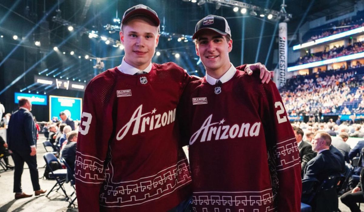 В первом раунде драфта НХЛ-2023 выбраны четыре хоккеиста из России