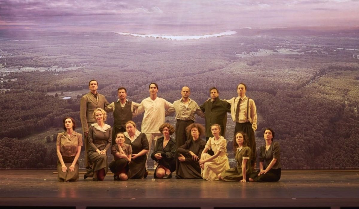 Гастроли "Мастерской "12" Никиты Михалкова" пройдут в Петербурге