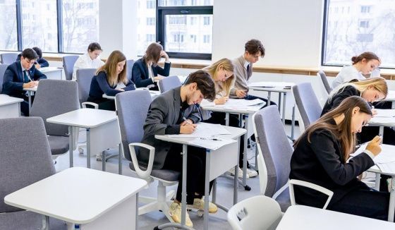 Выпускники Москвы снова сдадут контрольные в формате ЕГЭ