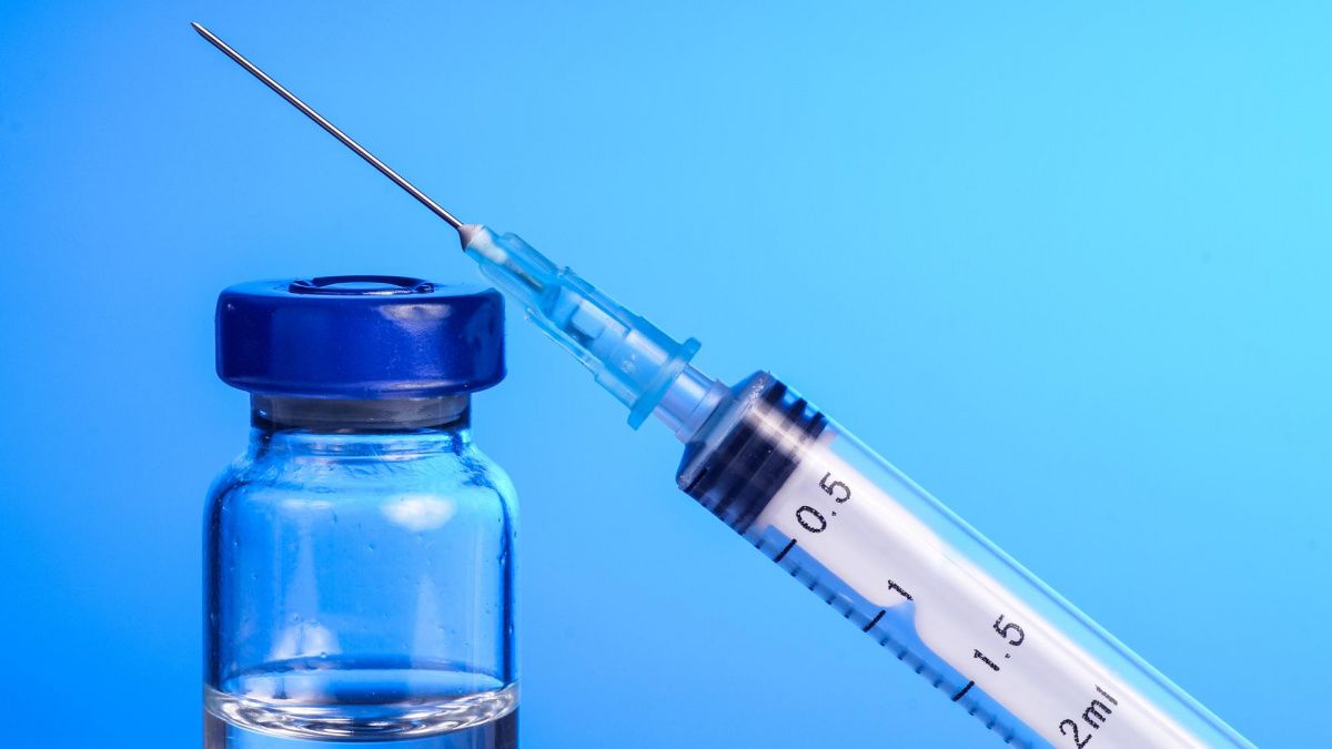 ФМБА начало испытания своей вакцины от коронавируса