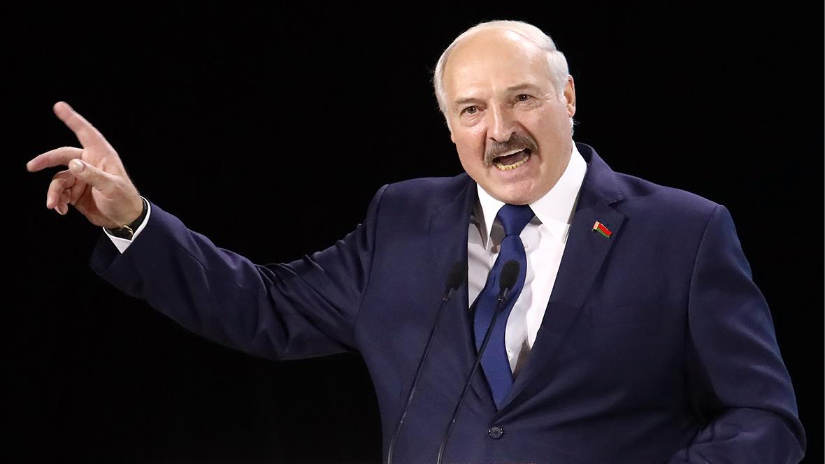 Лукашенко начал "гонения" религиозных деятелей