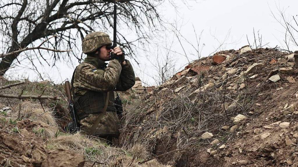 Названо число российских войск у границ Украины
