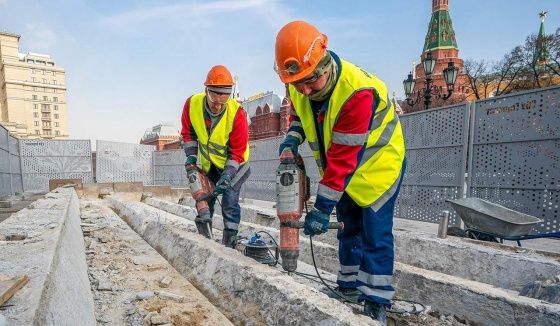 В Москве стартовала подготовка фонтанов к новому сезону