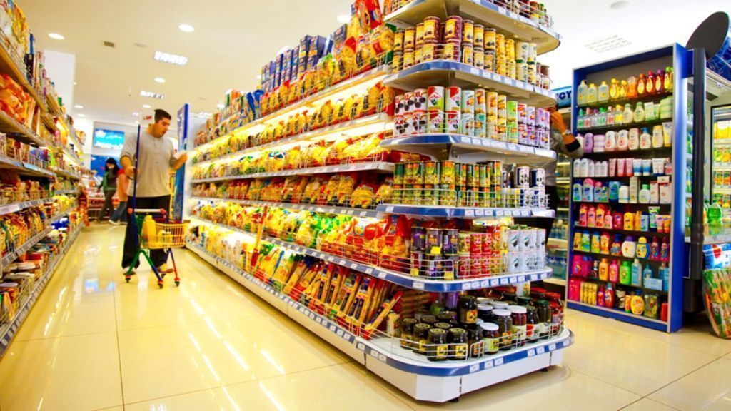 Минпромторг предлагает обложить иностранные товары полным НДС