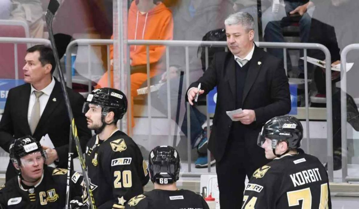 «Адмирал» принял решение об увольнении главного тренера команды