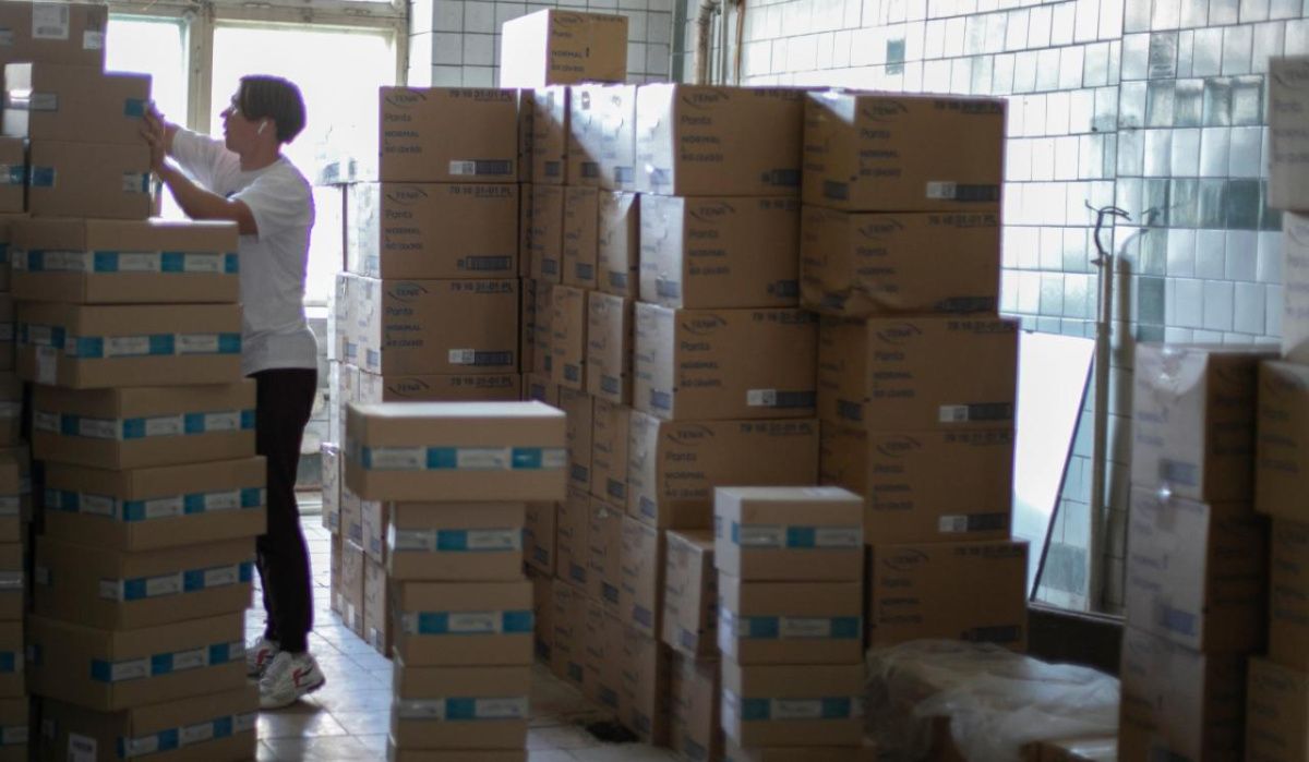 Фонд «Гольфстрим» передал 15 тонн медикаментов в «Красный Крест» 