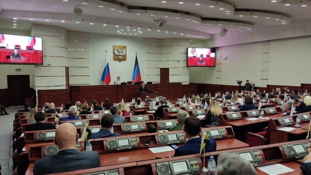 ДНР и ЛНР ратифицировали договор о дружбе с Россией