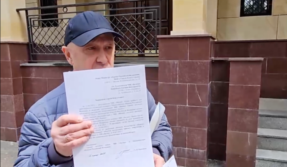 Перепугалась, захлопнула окно и убежала: Пригожин рассказал о попытке передать контракт в Министерство обороны