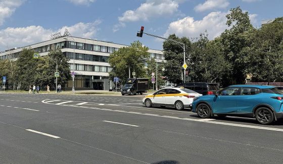 В Таганском районе Москвы на улице Большие Каменщики заменили асфальт