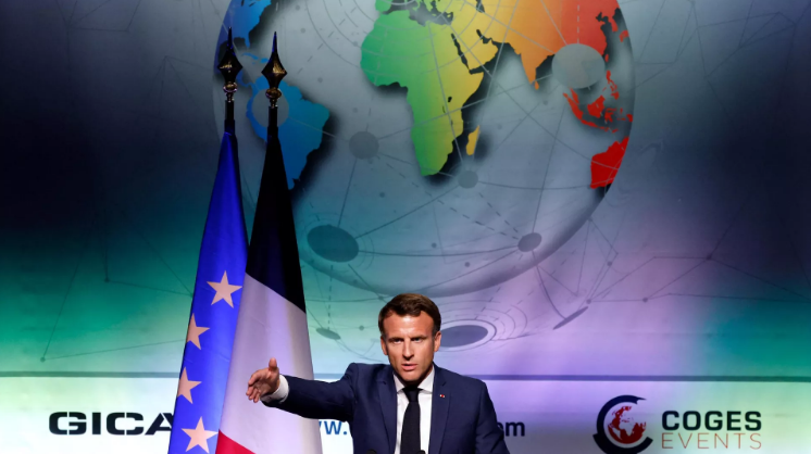 Макрон объявил о переходе Франции к военной экономике