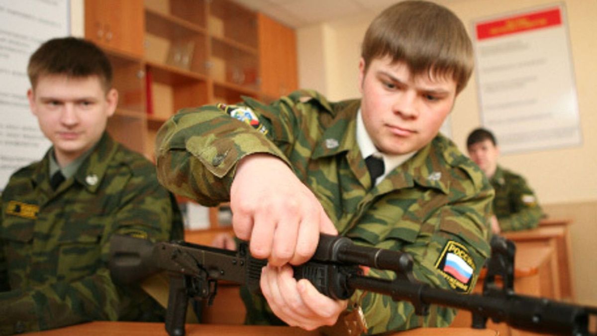 В России могут вернуть военную подготовку в школы
