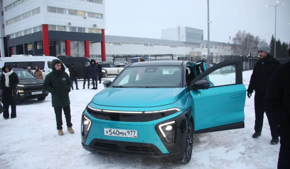 "КамАЗ" запускает предпродажи электромобилей "Атом"