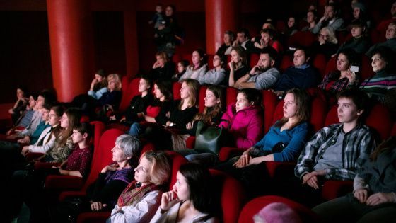 Российские кинотеатры попросили не наказывать за пиратство