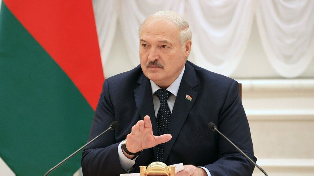 Лукашенко предупредил Армению о рисках повторения событий на Украине