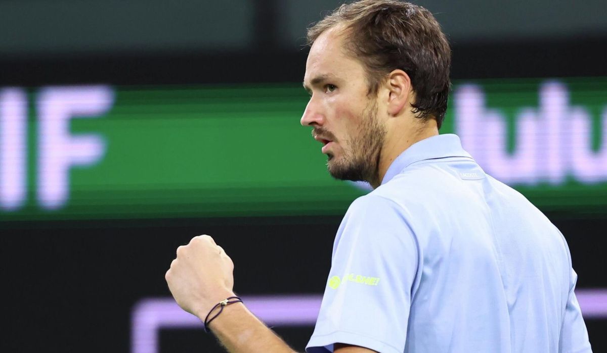 Даниил Медведев второй раз подряд вышел в полуфинал турнира ATP
