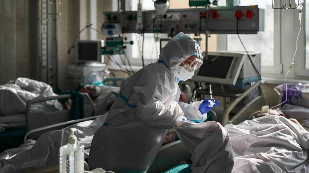 В России выявили менее 12 тысяч новых случаев коронавируса