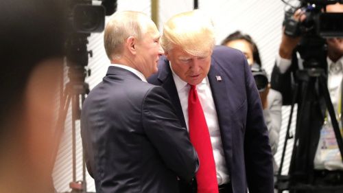 Трамп высмеял Байдена накануне встречи с Путиным