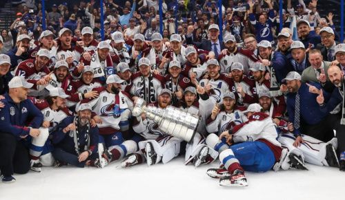 Хоккеисты из Денвера стали обладателями Кубка Стэнли