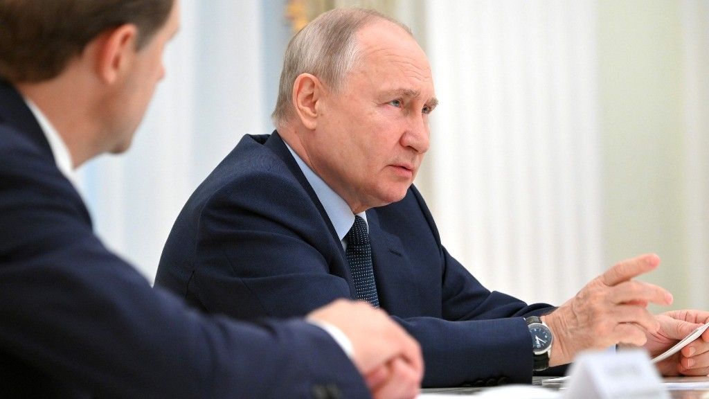 Путин обрисовал ситуацию в обрабатывающей промышленности