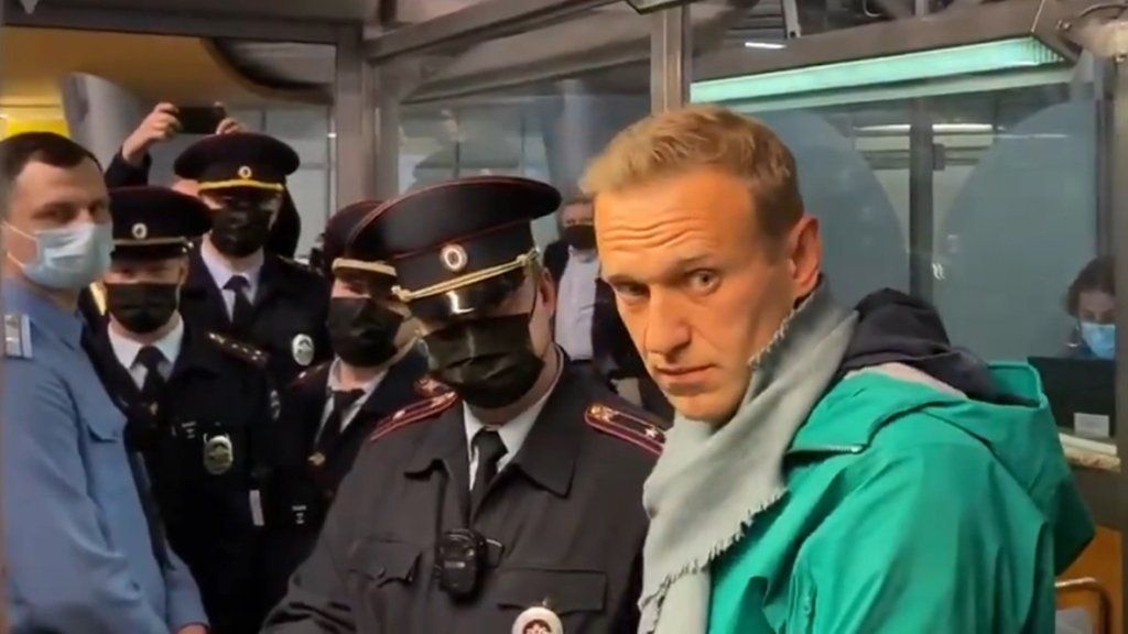 Захарова ответила на требование Запада освободить Навального