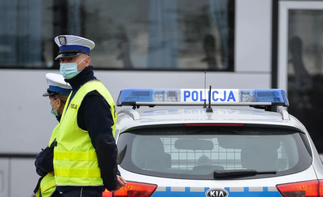 Британцев шокировал взрыв украинского подарка в польской полиции