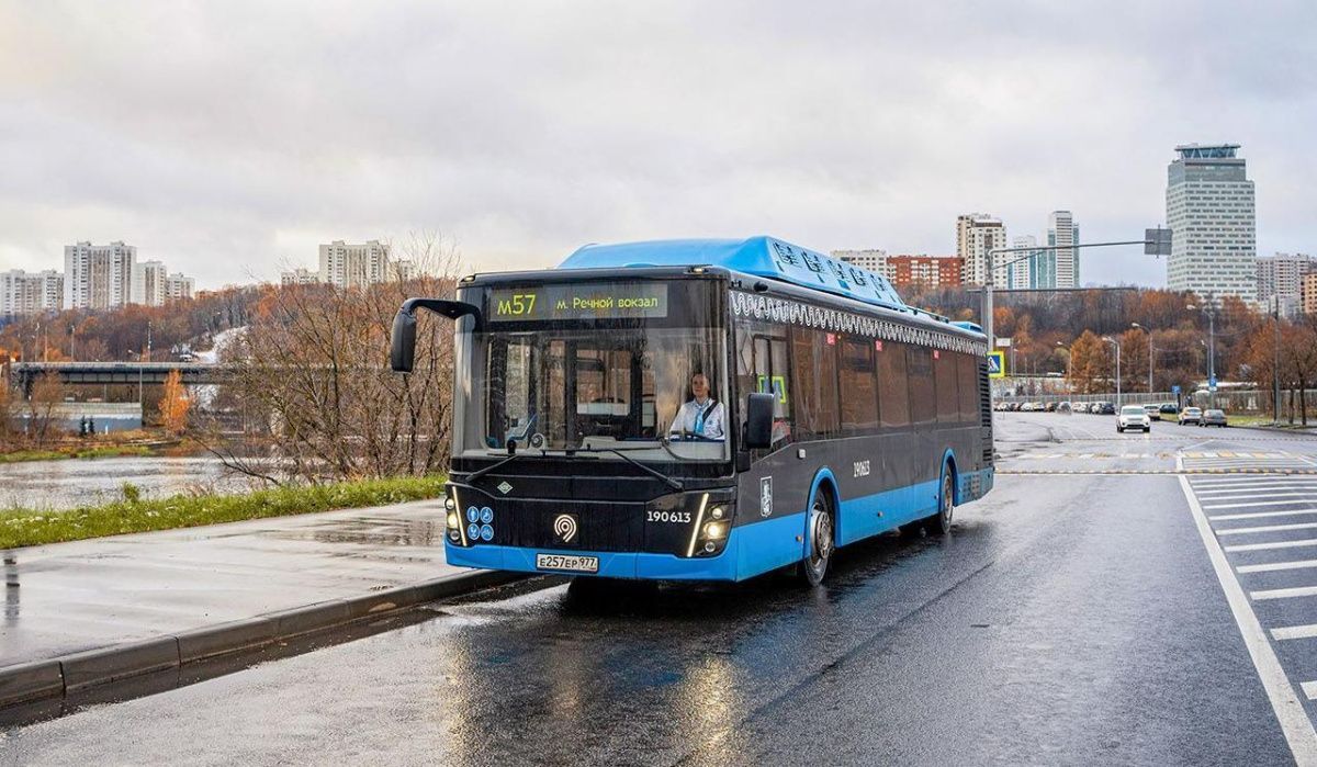 В Москве запустили новый магистральный автобусный маршрут