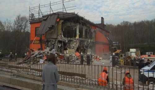 В подмосковье снесли ресторан "Сахара"