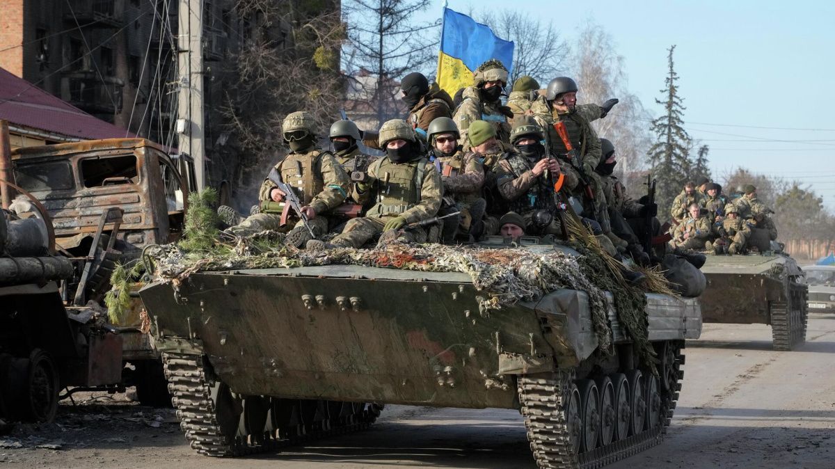 Украина заявила о готовности ввести войска на территорию России
