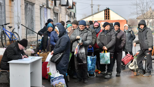 МЧС доставило около 250 тонн гумпомощи жителям Донбасса и Украины