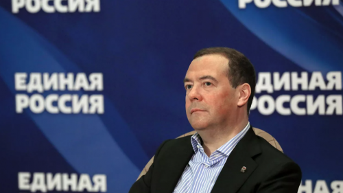 Медведев заработал более 18 миллионов рублей в прошлом году