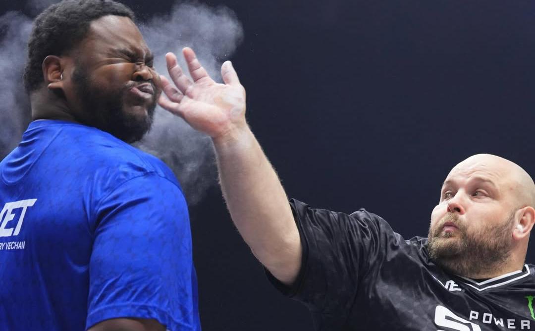 Россиянин Пельмень одержал победу на турнире по пощечинам Power Slap