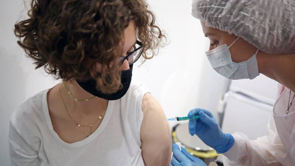 Путин потребовал увеличить темпы вакцинации россиян