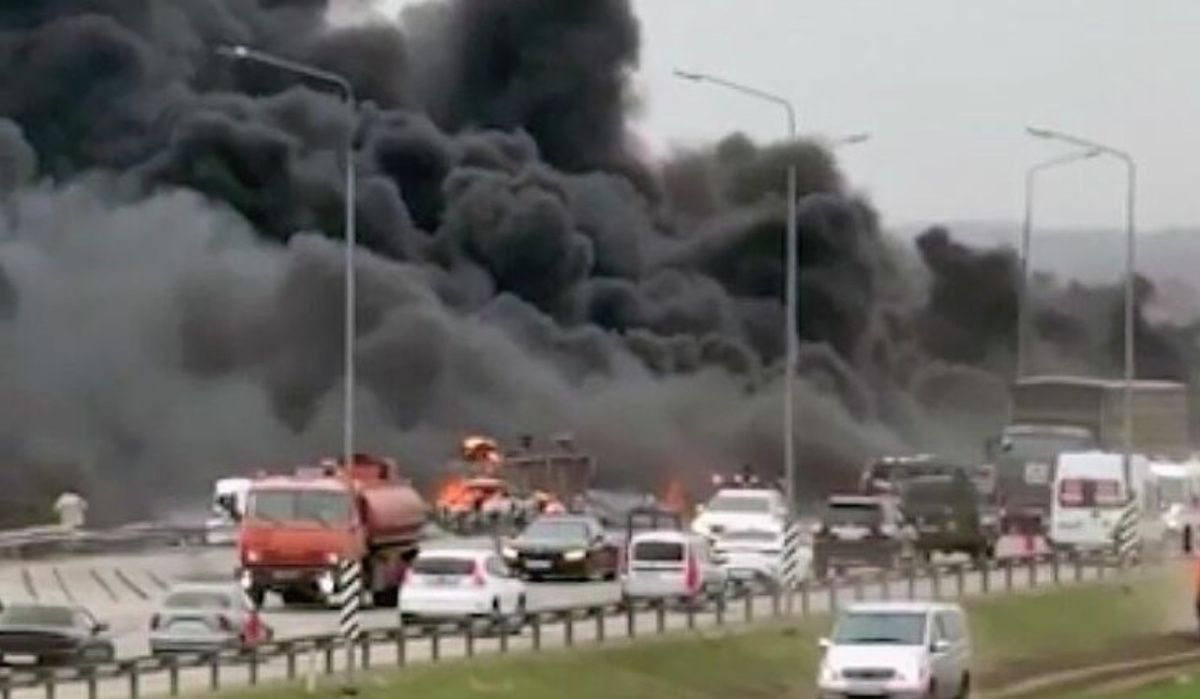 Крупное ДТП с бензовозом произошло на трассе "Ростов - Таганрог"