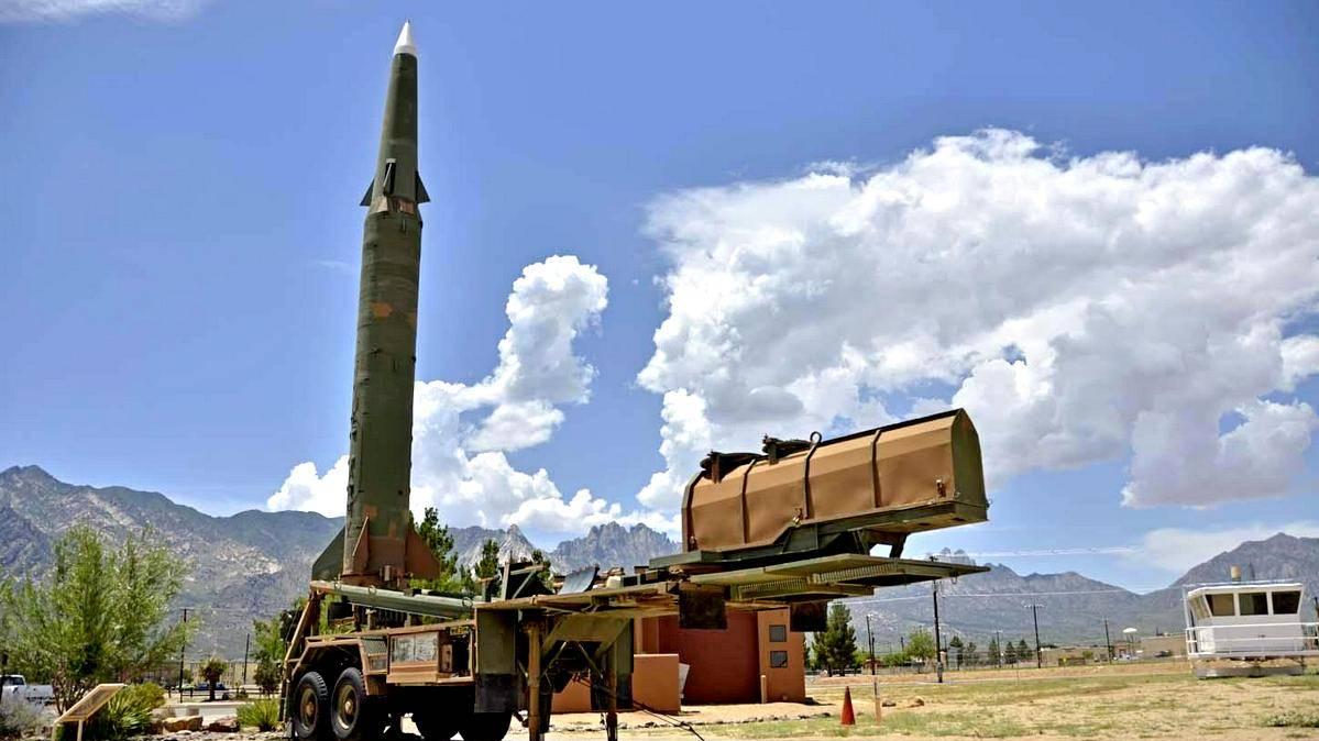 В Японии предложили вернуть Курилы при помощи ядерных ракет