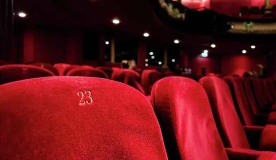 Кинотеатры Петербурга и Ленобласти оштрафовали за показ голливудских фильмов