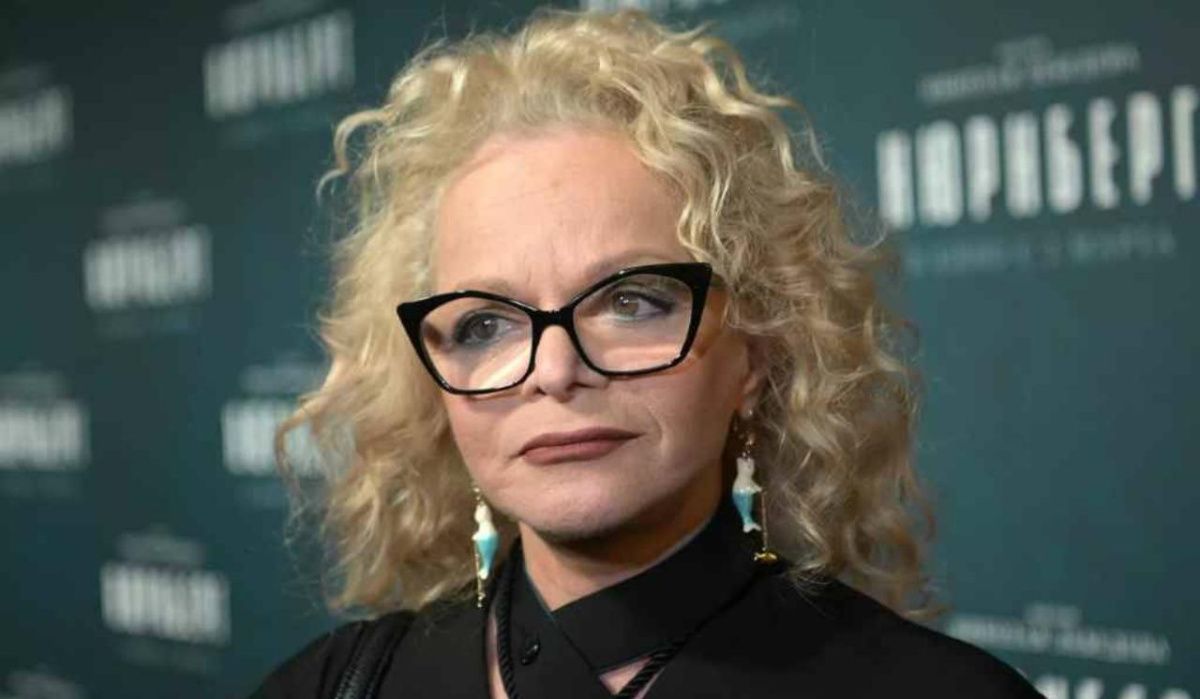 Приставы выселили Долину из квартиры в Хамовниках