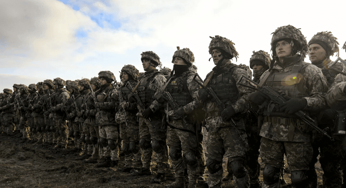 Украина перевела воинские звания на стандарты НАТО