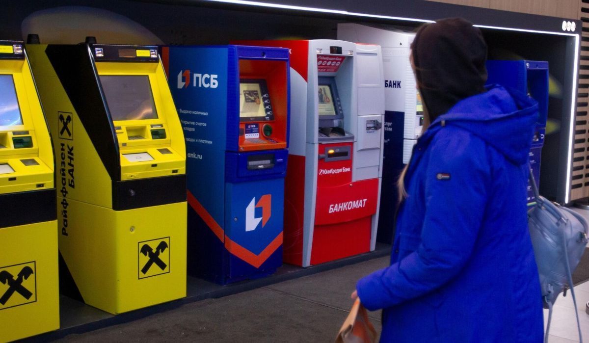 Госдума одобрила введение лимита на внос наличных средств