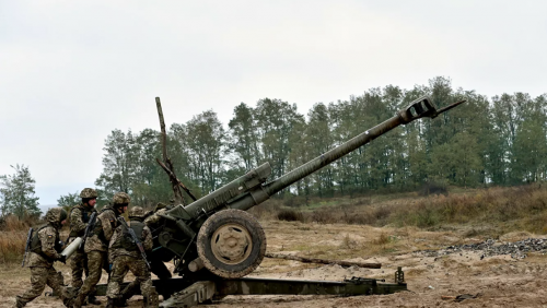 Украинские военные провели учения возле границы с Крымом