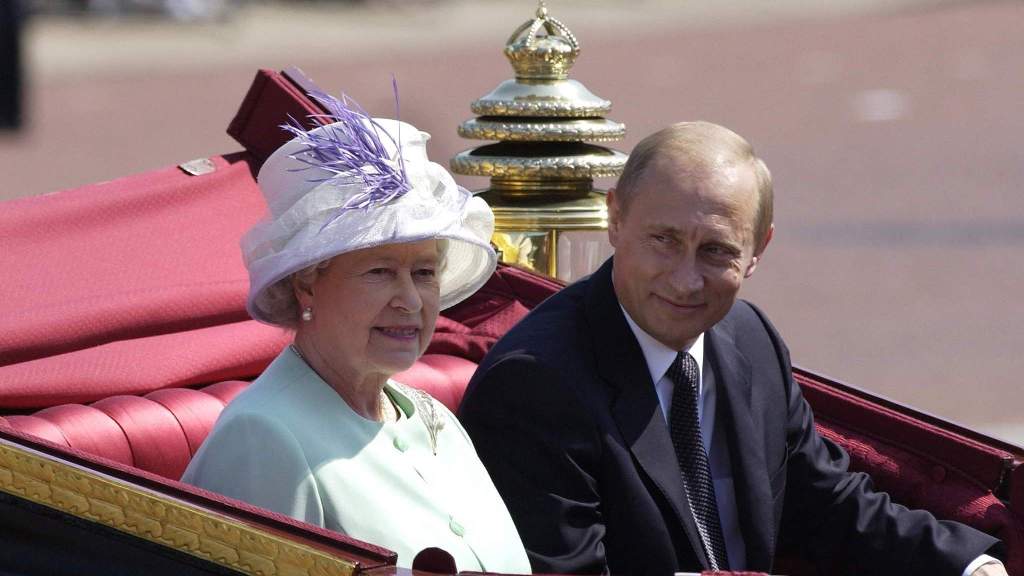 Путин отреагировал на смерть королевы Елизаветы II