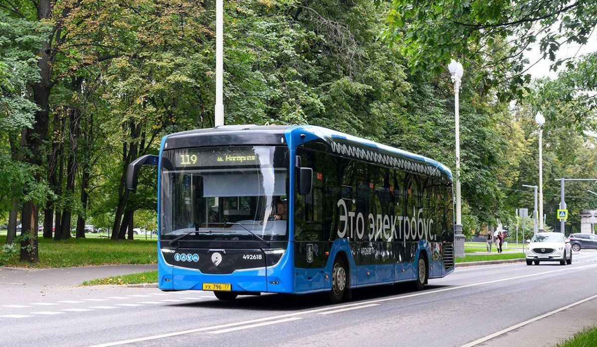 На маршруты № 111 и 194 вышли 13 новых электробусов