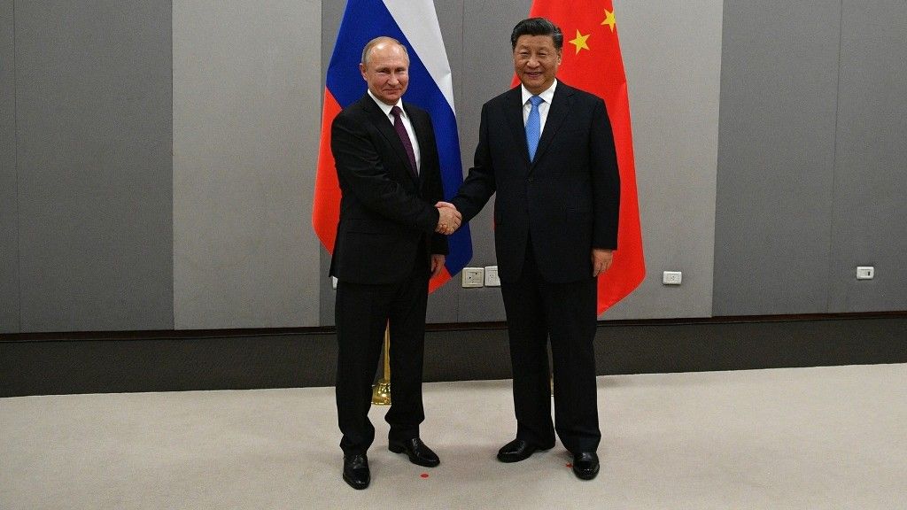Путин поздравил Си Цзиньпина с 72-летием КНР