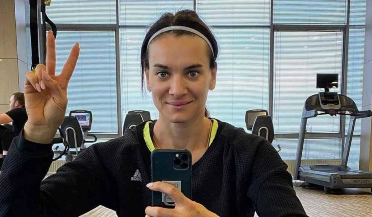 На уехавшую в Испанию Исинбаеву подали в суд