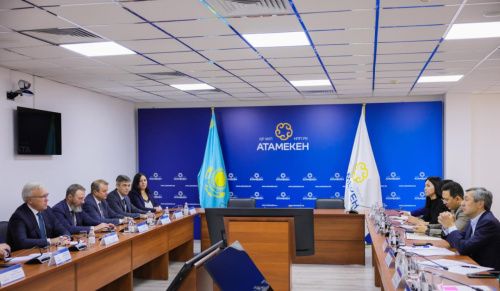 Губернатор Красноярского края посетил Казахстан