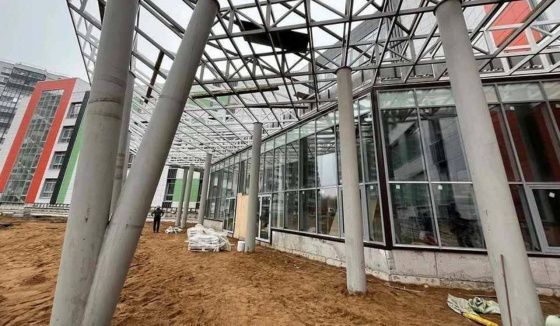 Названа дата завершения строительства школы на Пискаревском проспекте Петербурга