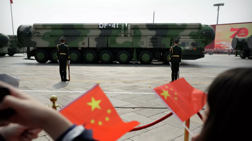 Китай ускорил темпы наращивания ядерного арсенала, сообщили СМИ
